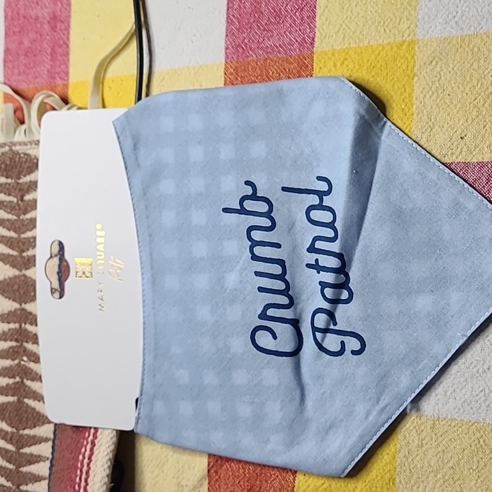 New dog bandana. Med to large dog. Mary square brand